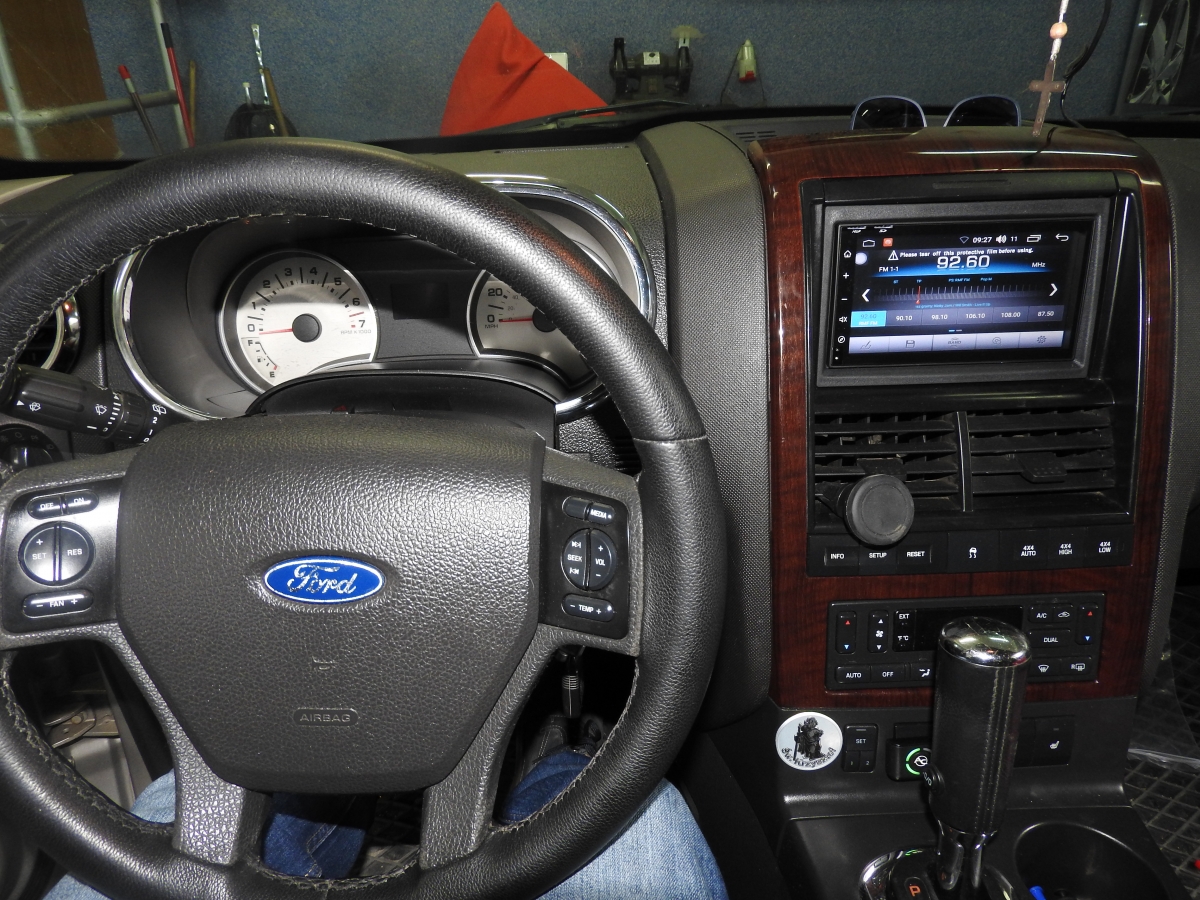Ford Explorer.jpg
